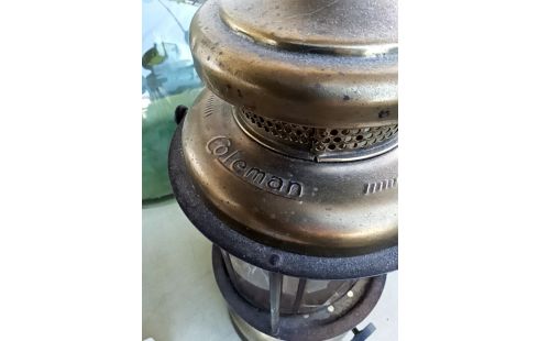 LAMPE TEMPETE COLEMAN