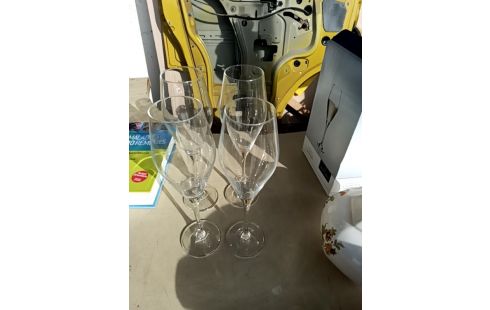 LOT DE 4 VERRES VILLEROY ET BOSH