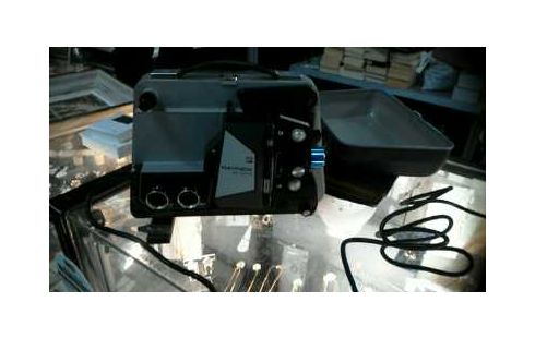 PROJECTEUR ANCIEN  VINTAGE