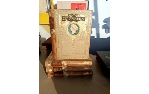 ENCYCLOPEDIE LA FEMME ÉDITION BONG 4 VOLUMES