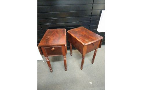 CHEVET LOUIS PHILIPPE A VOLETS