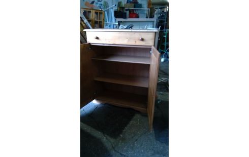 MEUBLE EN PIN 2P/1T CANNAGE