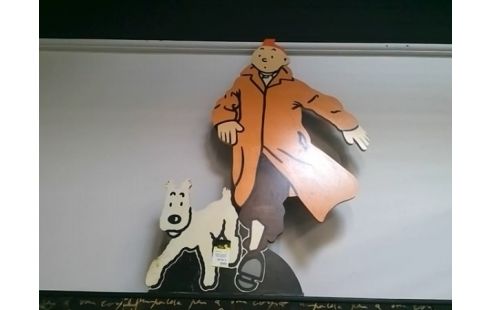 DECORATION SILHOUETTE TINTIN ET MILOU BOIS 134.5cm DECORATION SILHOUETTE TINTIN ET MILOU BOIS 134.5CM