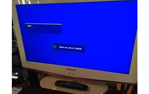 TELEVISEUR LCD 82 CM H NON TNT HD