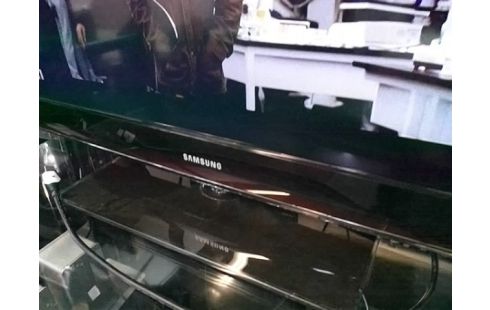 TELEVISEUR SAMSUNG 94CM FULL HD TNT HD