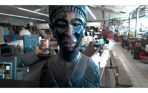 STATUETTE AFRIQUE EN EBENE