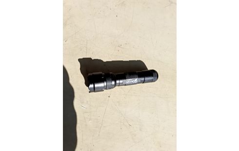 LAMPE DE POCHE ULTRA