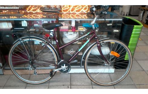 VTC MBK GREENFIELD FEMME