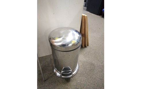 POUBELLE SALLE DE BAIN