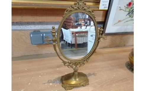 MIROIR DORE OVALE