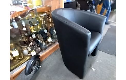 FAUTEUIL SIMILI CUIR NOIR