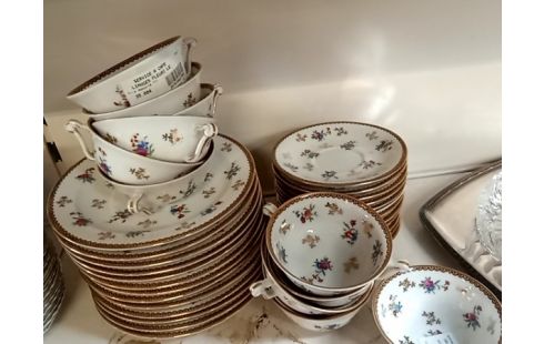 SERVICE A CAFE LIMOGES FLEURI LE LOT