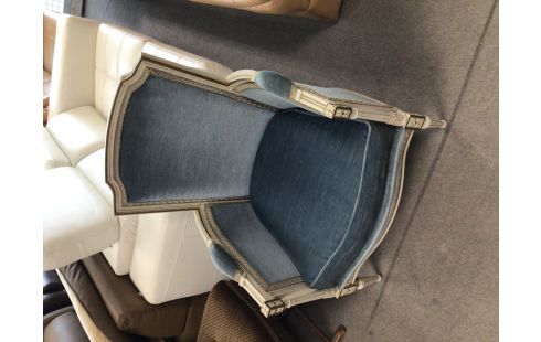 BERGERE TISSU BLEU MOULURE BLANCHE