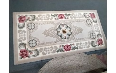 TAPIS Beige fleurs 70x140