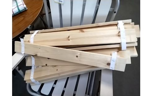 LIT PIN 140X200 AVEC LATTES