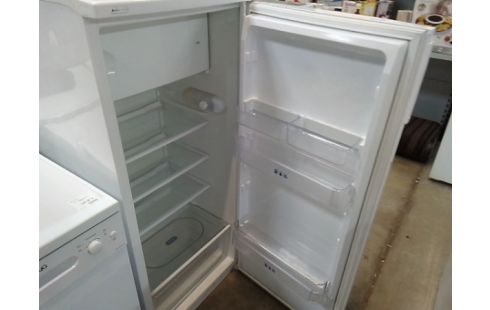 REFRIGERATEUR WHIRLPOOL A++ EN L'ETAT