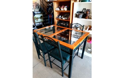 TABLE AVEC 4 CHAISES METAL ET BOISERIE