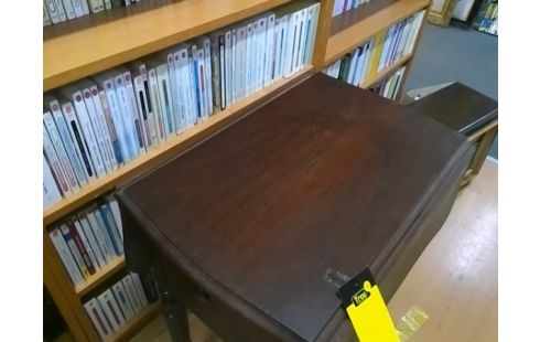 TABLE D'APPOINT A VOLETS AVEC 3T