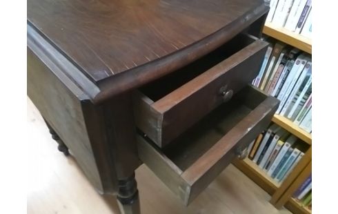 TABLE D'APPOINT A VOLETS AVEC 3T