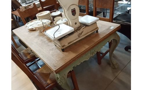 TABLE DE SALLE A MANGER PATINE VERTE