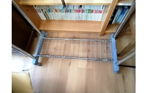 PORTANT VETEMENTS DOUBLE