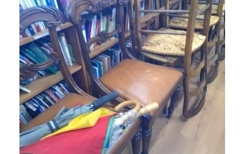 CHAISE LOT DE 4 ANCIENNES