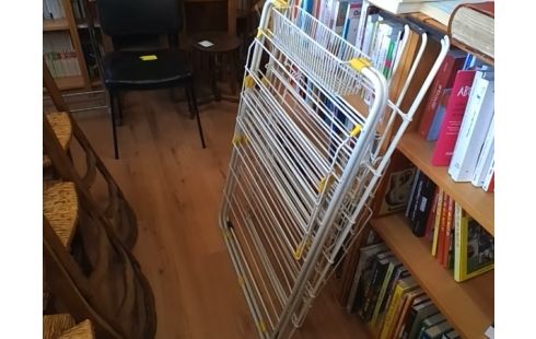 ETENDOIR A LINGE BLANC