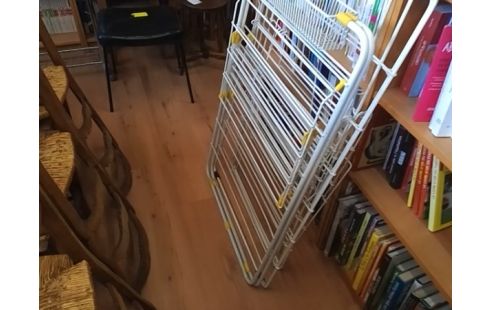 ETENDOIR A LINGE BLANC