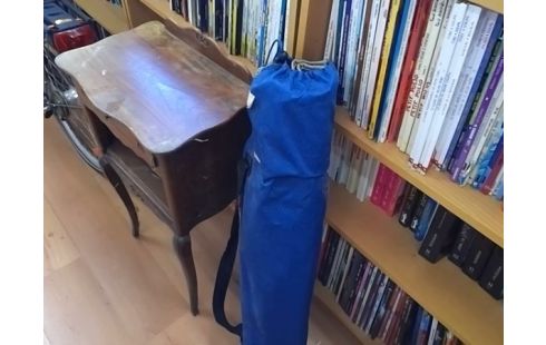 CHAISE PLIANTE BLEUE DE CAMPING