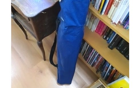 CHAISE PLIANTE BLEUE DE CAMPING