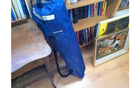 CHAISE PLIANTE BLEUE DE CAMPING