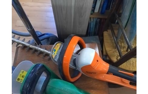 TAILLE HAIE STIHL HSE 71