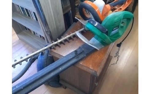 TAILLE HAIE ELECTRIQUE SIPLEC VERT