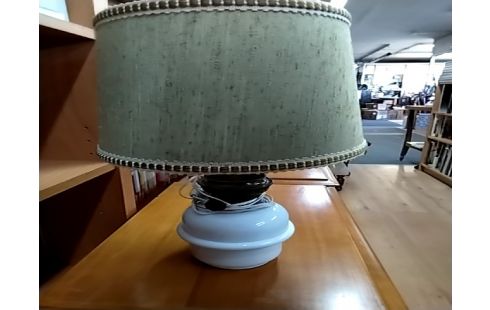 LAMPE A PETROLE ÉLECTRIFIÉE