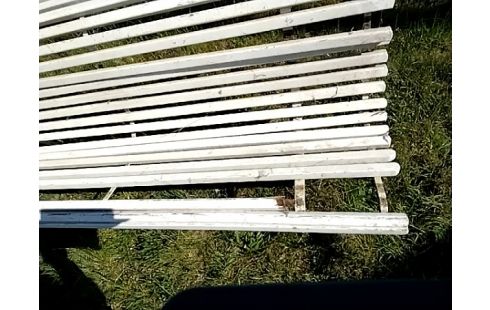 BANC DE JARDIN BOIS ABÎMÉ