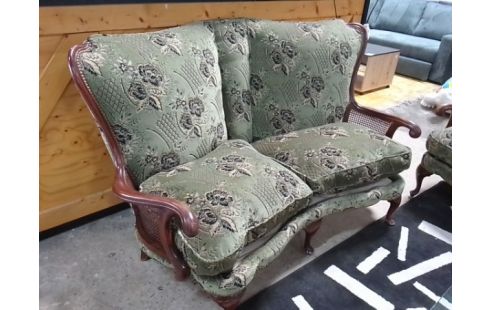 SALON STYLISÉE CANNÉ 2+1+1