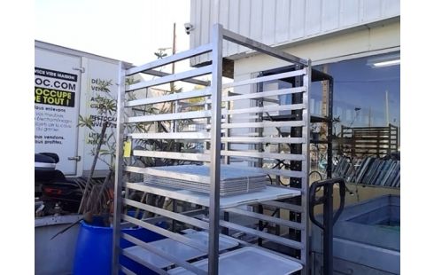 DESSERTE DE RESTAUTATION AVEC GRILLE