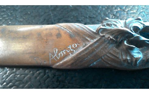 COUPE PAPIER SIGNE DOMINIQUE ALONZO