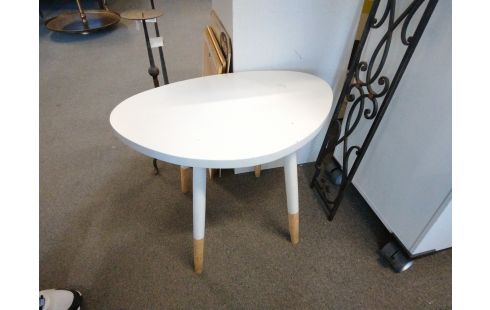 TABLE BASSE MODERNE