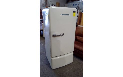 KOELKAST 1 VINTAGE PHILIPS