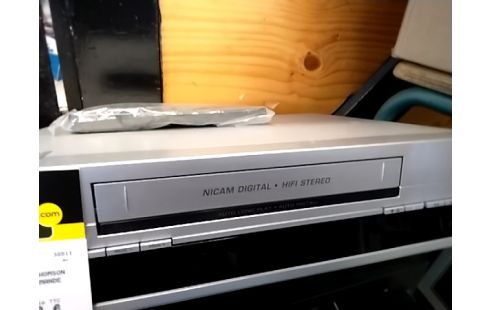 MAGNETOSCOPE THOMSON AVEC TELECOMMANDE