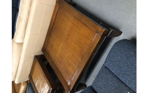 TABLE DE SALON CARRÉ STYLE ASIATIQUE