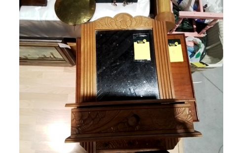 MIROIR AVEC RANGEMENT