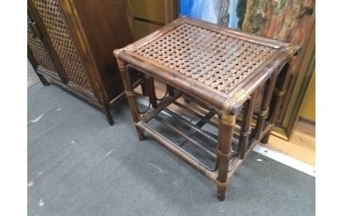 BOUT DE CANAPE ROTIN