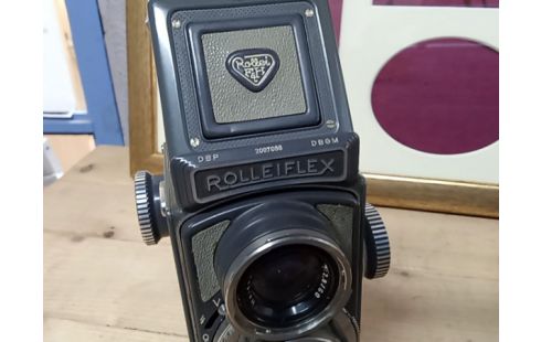 APPAREIL PHOTO ROLLEIFLEX DBGM