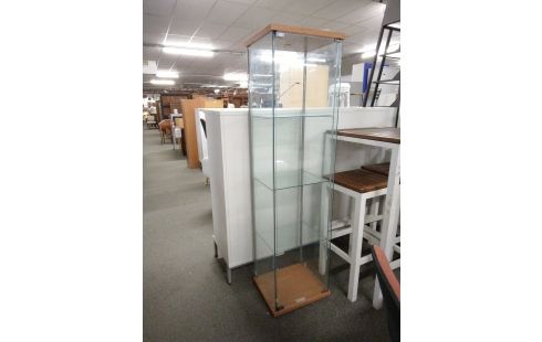 VITRINE IKEA