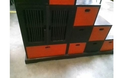 MEUBLE ESCALIERS CASIERS