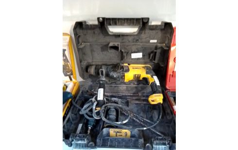 MARTEAU PIQUEUR DE WALT