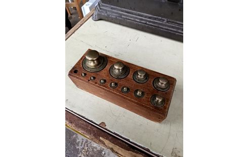 POIDS DE BALANCE LOT