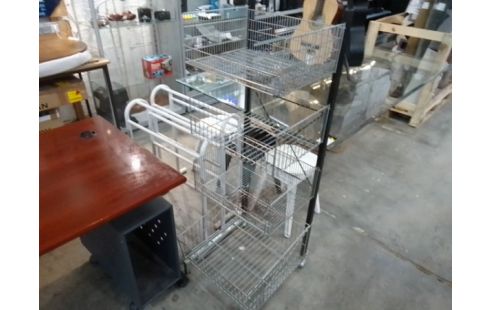 ETAGERE METAL ROULETTES